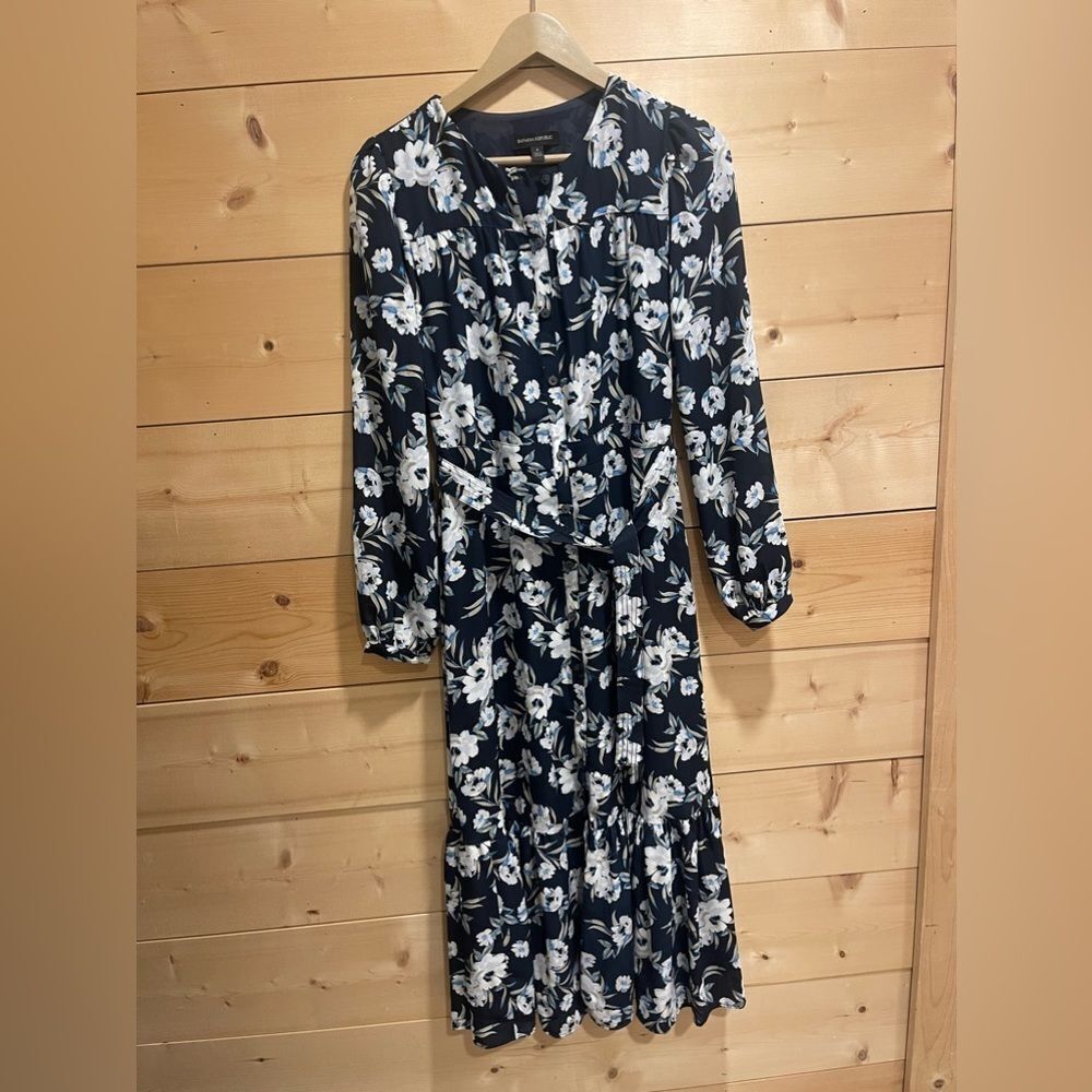 Banana Republic Navy and White Floral Midi Dress